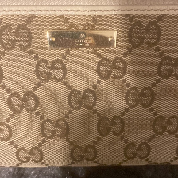 Authentic Gucci GG Monogram Zip Around Wallet - Picture 13 of 14